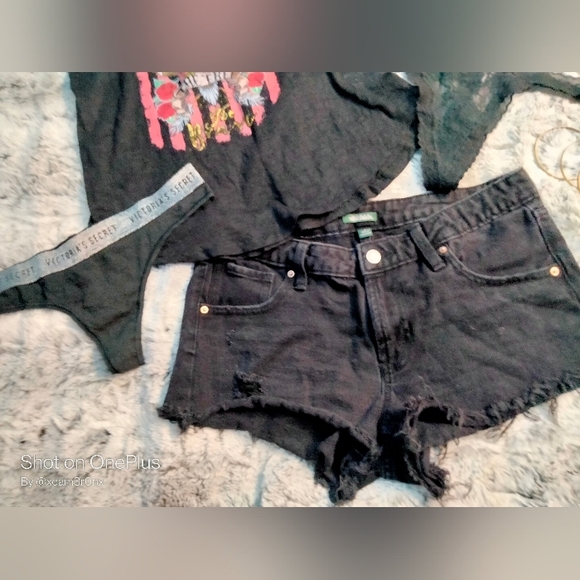 #thebrave Ladies MED Lot - Picture 3 of 6